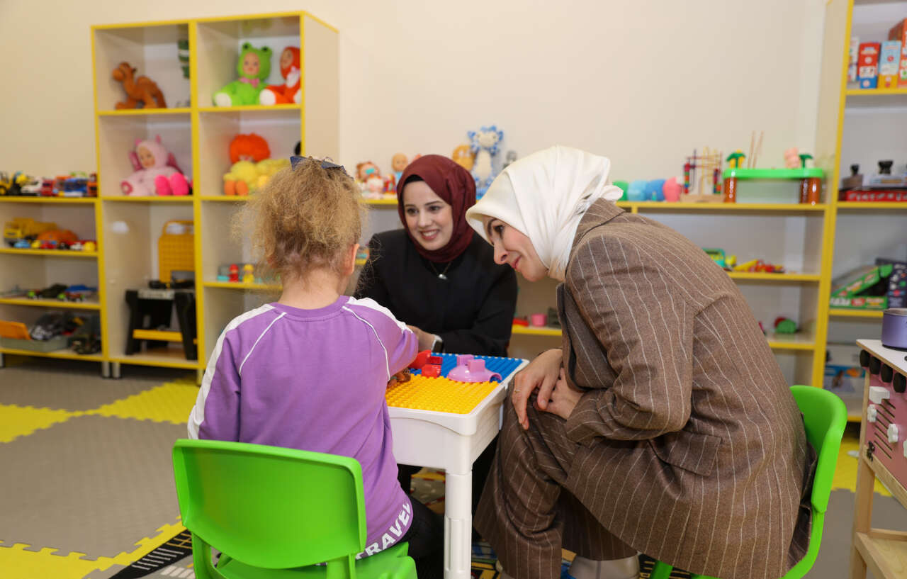 Bakan Göktaş, Konya’daki merkezi Türkiye’ye örnek gösterdi 10